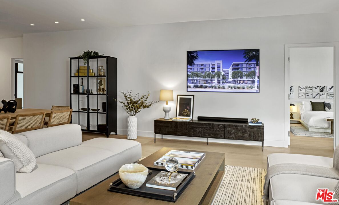 9001 Santa Monica Blvd Unit: 403