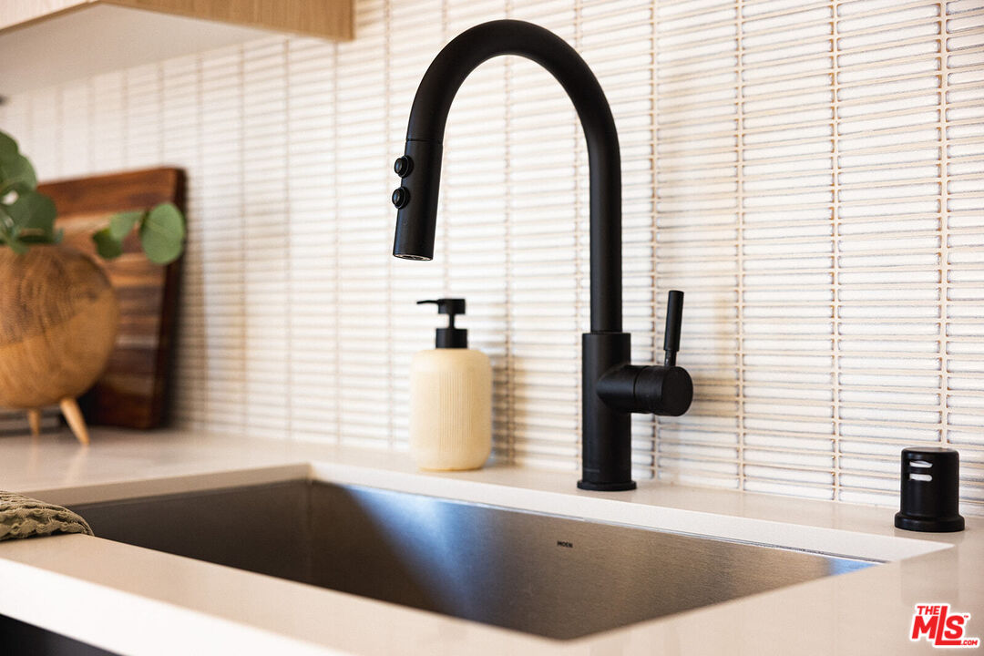 3004 W Sunset Blvd Unit: 519