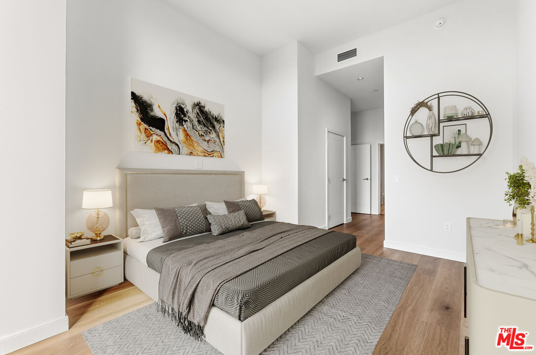 8500 Burton Way Unit: 619