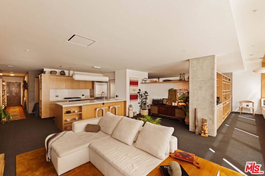 1155 S Grand Ave Unit: 2107