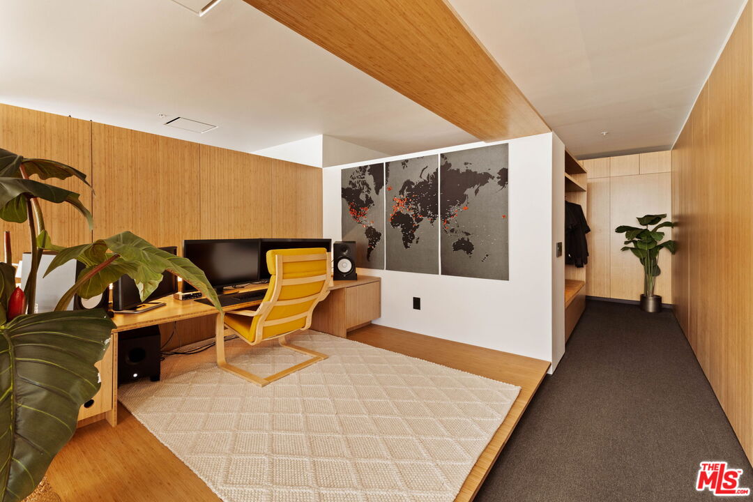 1155 S Grand Ave Unit: 2107