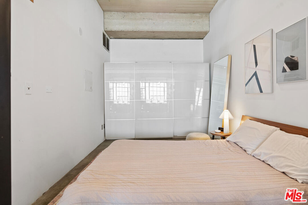 1855 Industrial St Unit: 608