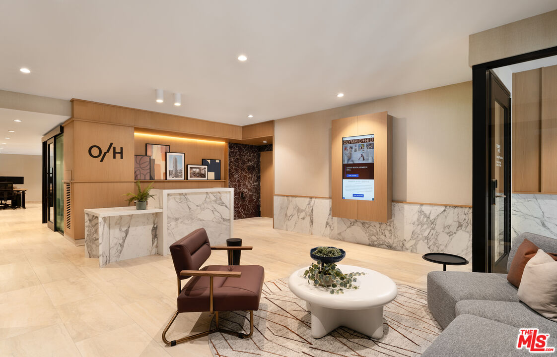 230 W Olympic Blvd Unit: PH 3