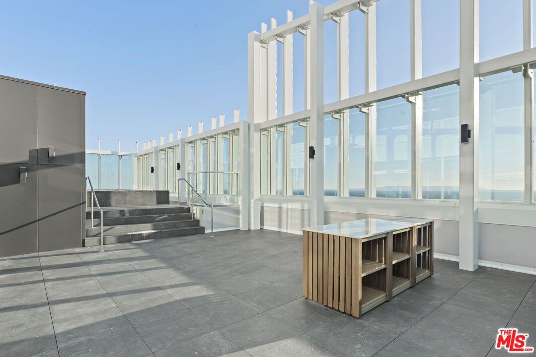 230 W Olympic Blvd Unit: PH 3