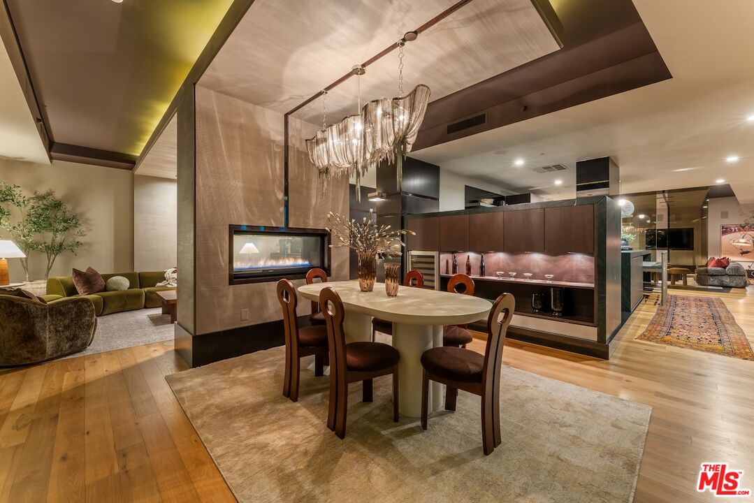 1155 S Grand Ave Unit: 2204