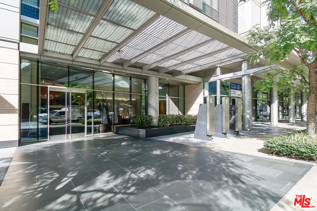 1155 S Grand Ave Unit: 713