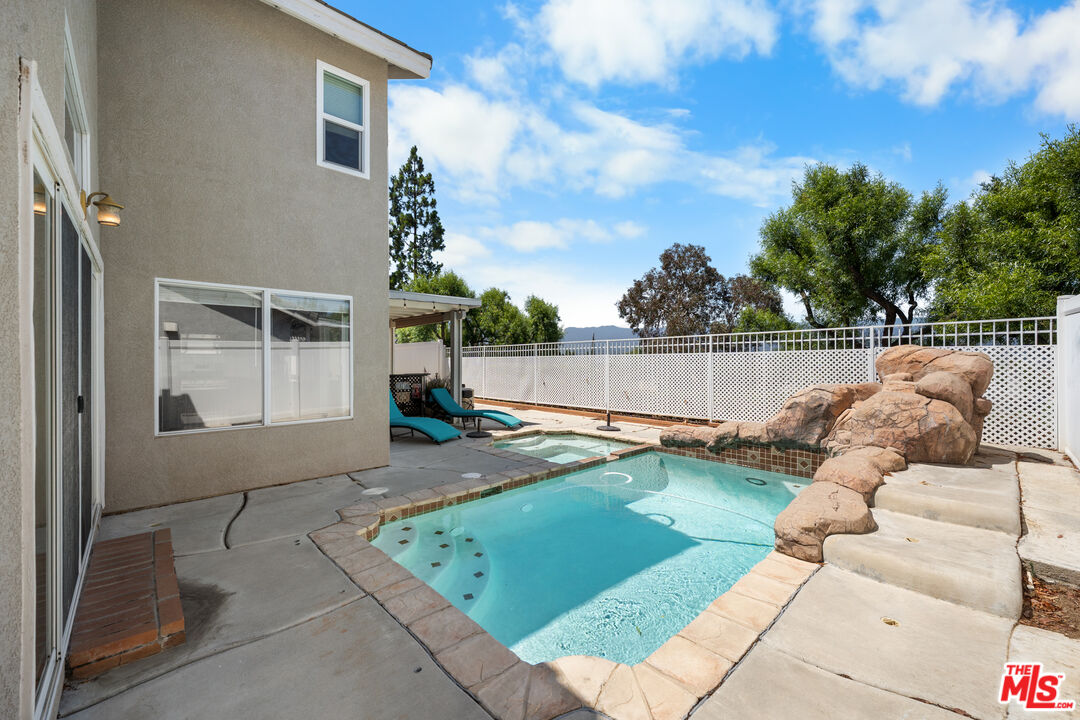 514 Brookhaven Dr