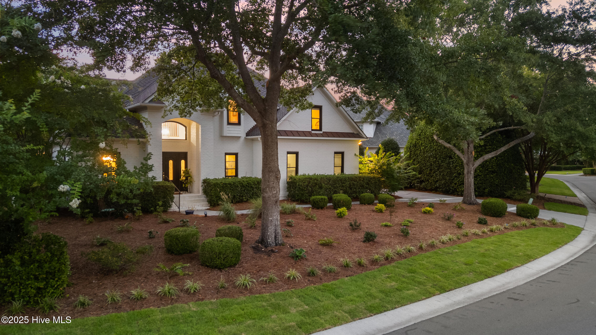 810 Fox Ridge Lane