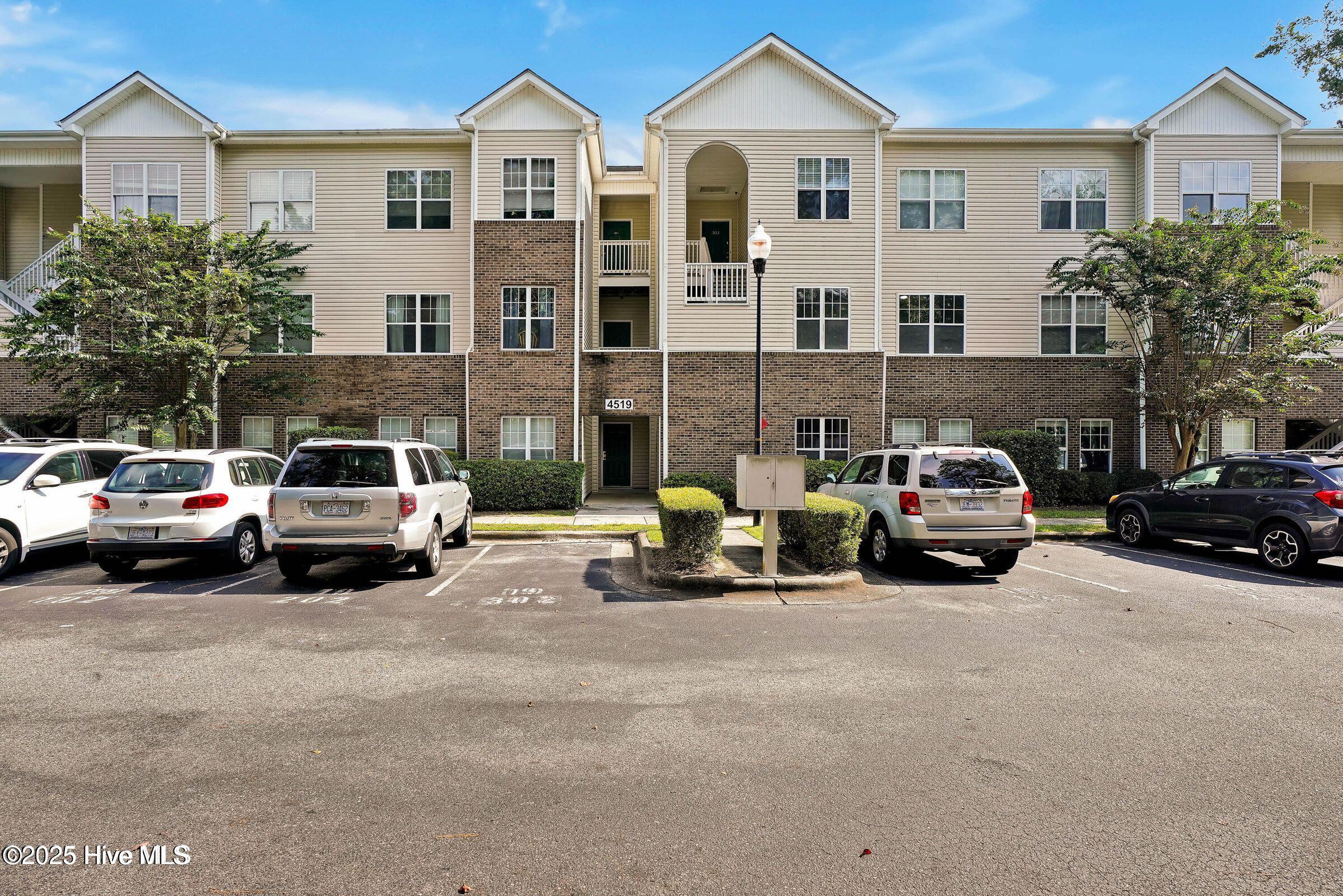 4519 Sagedale Drive, Unit 203, Wilmington Unit: Unit 203