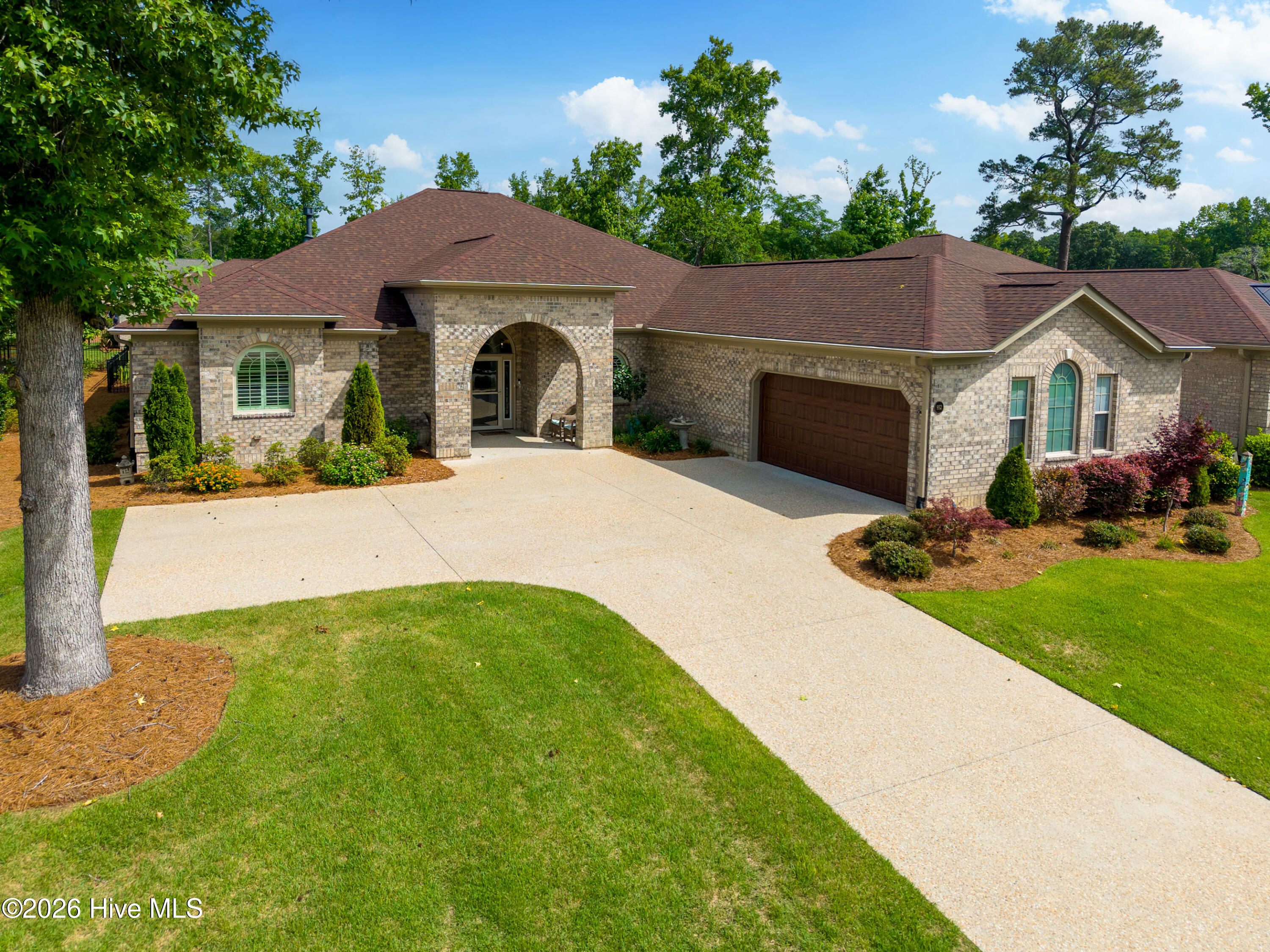 952 Jenoa Loop