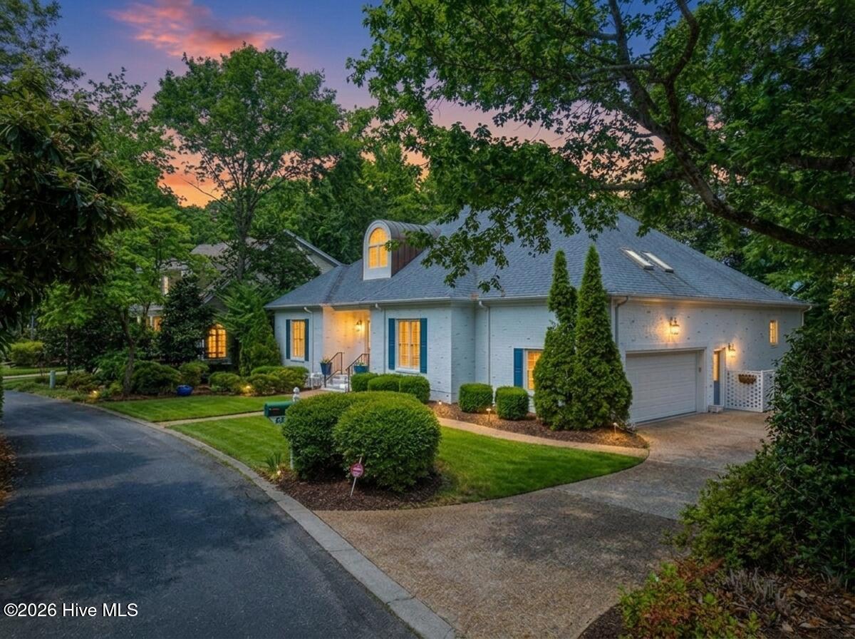 8819 Sawmill Creek Lane