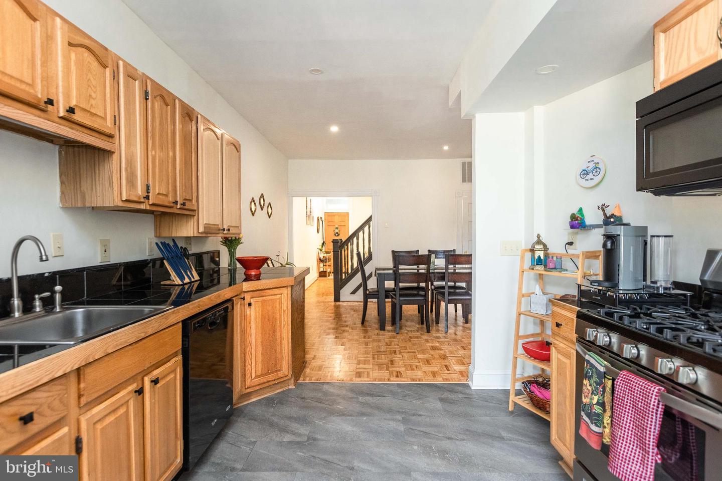 3009 OVERLAND AVENUE