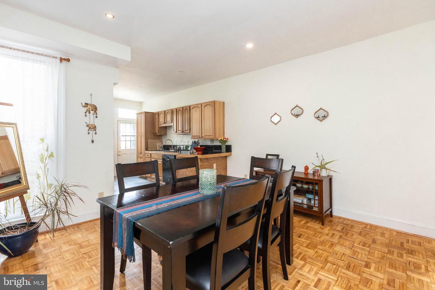 3009 OVERLAND AVENUE