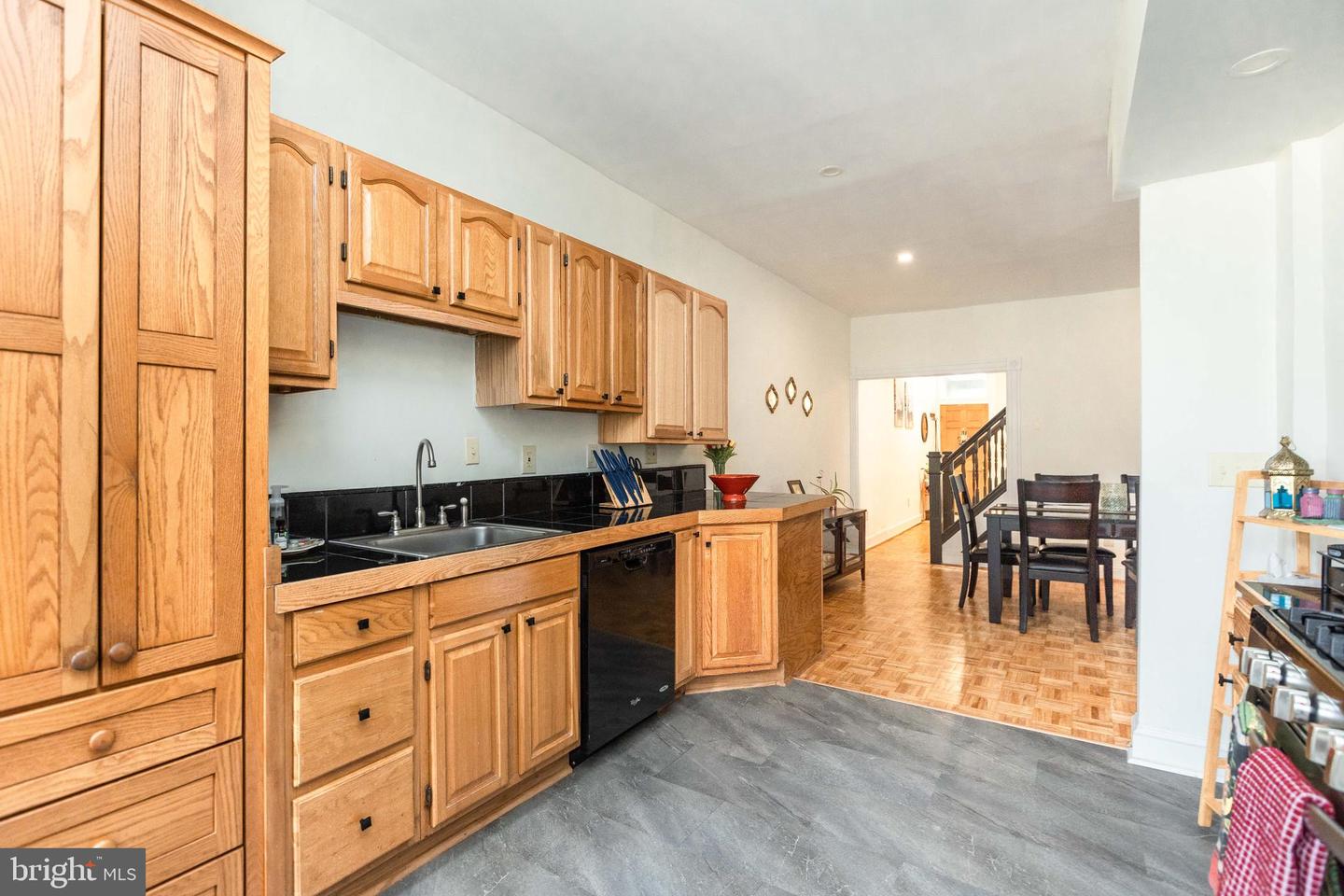 3009 OVERLAND AVENUE