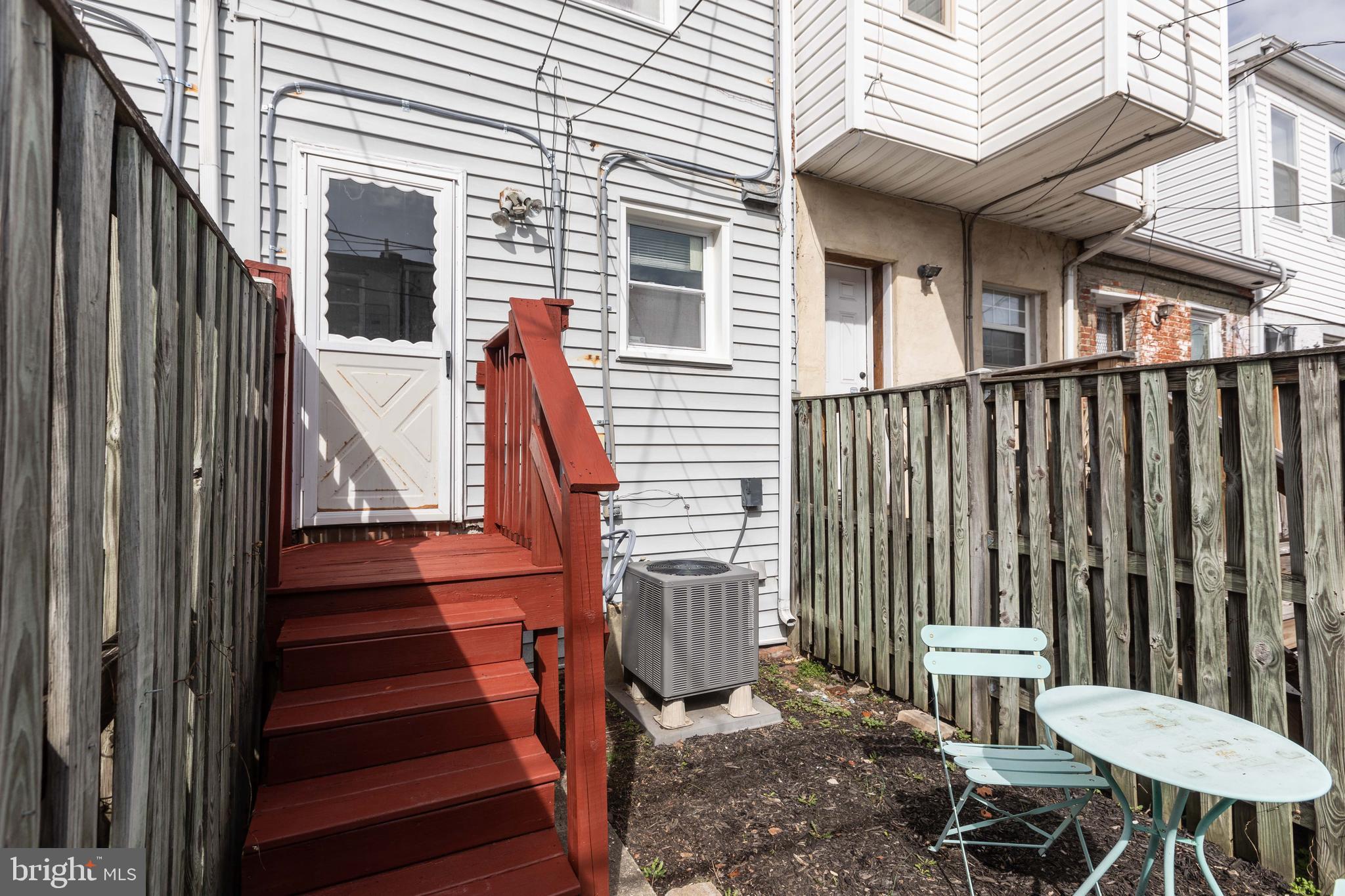761 Carroll St