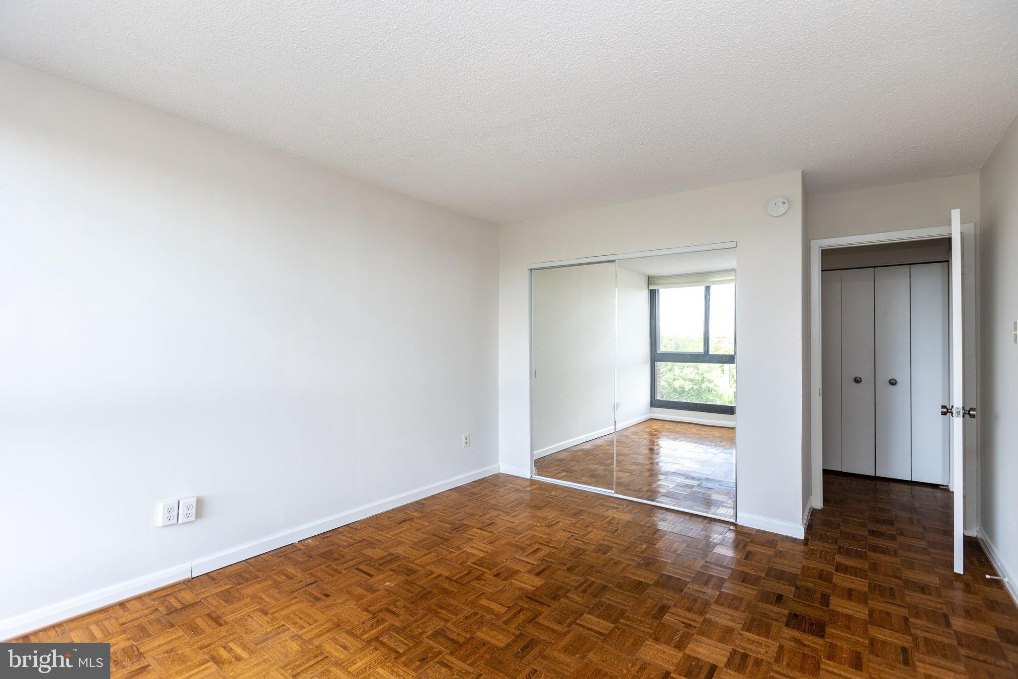 4100 N CHARLES ST #710