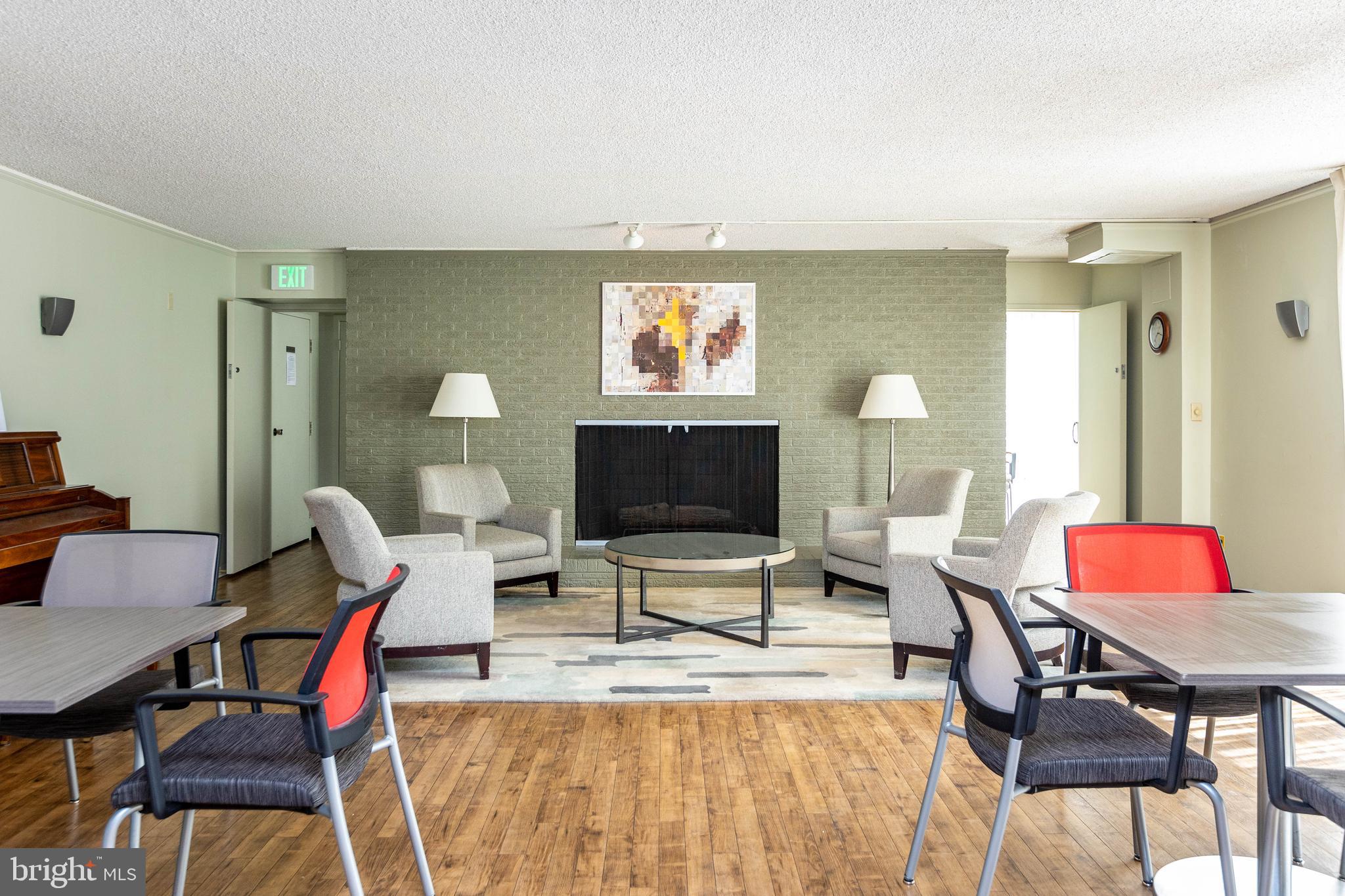 4100 N CHARLES ST #710