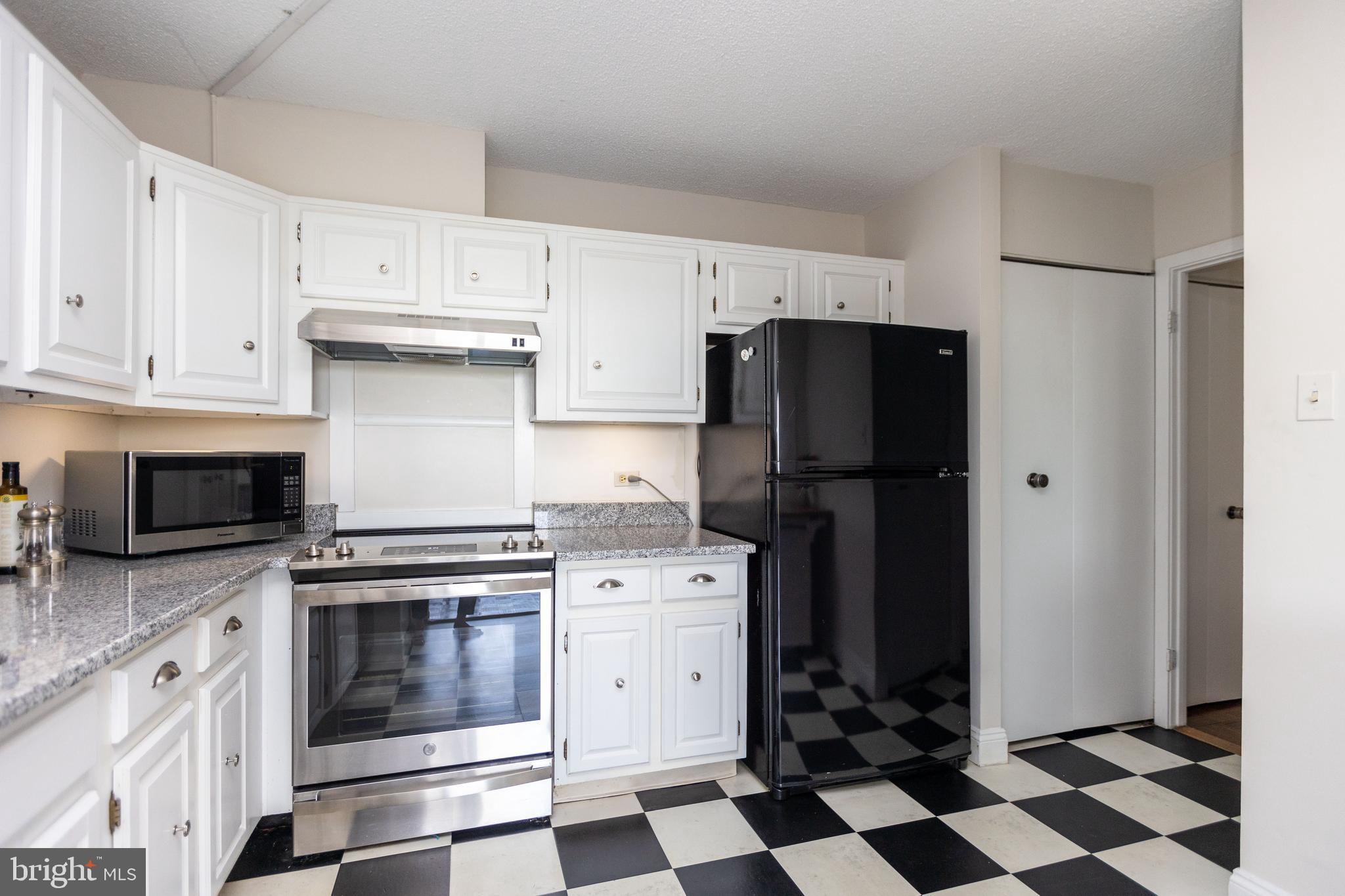 4100 N CHARLES ST #710