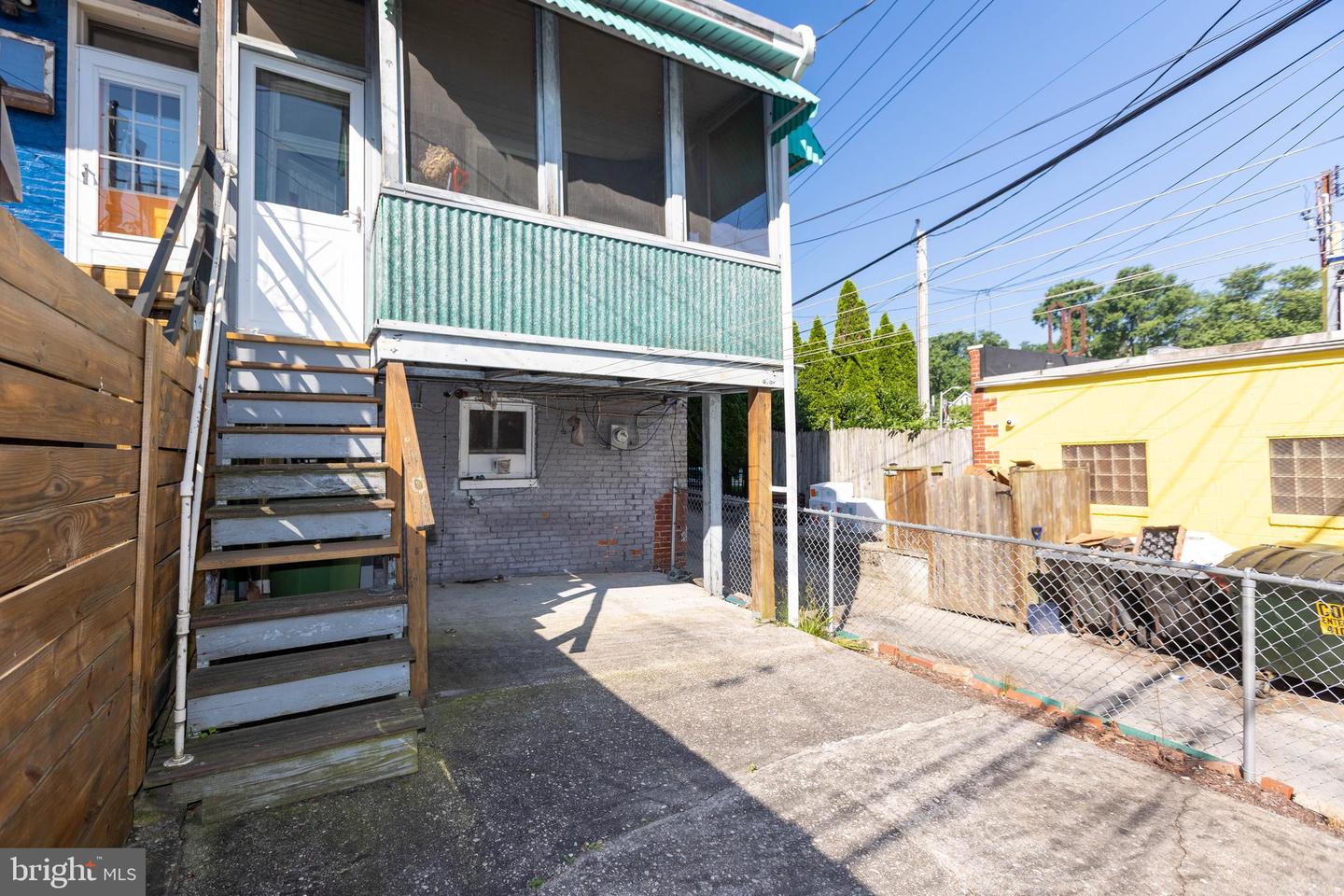 3004 Weaver Ave