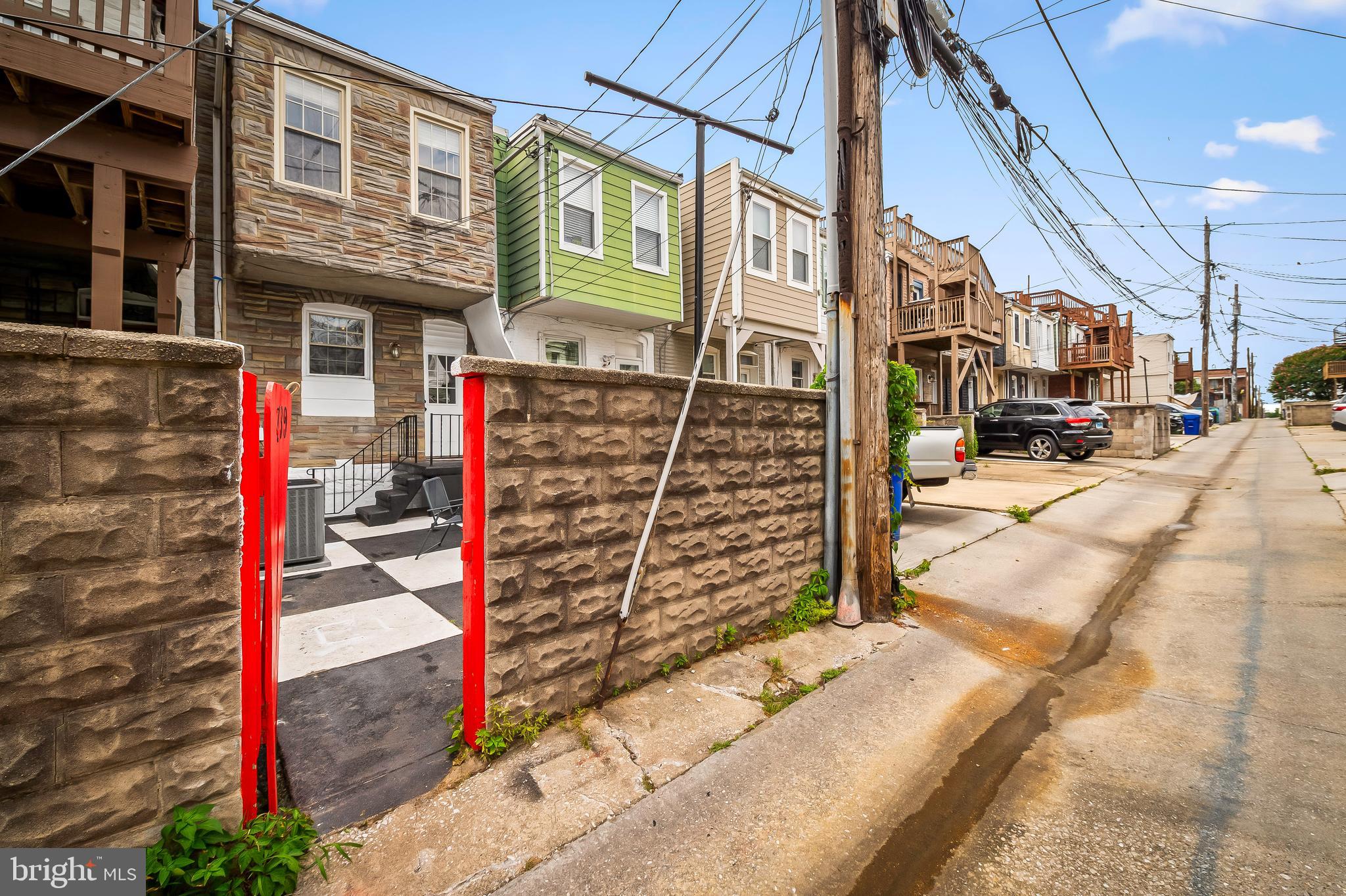 739 S Potomac St