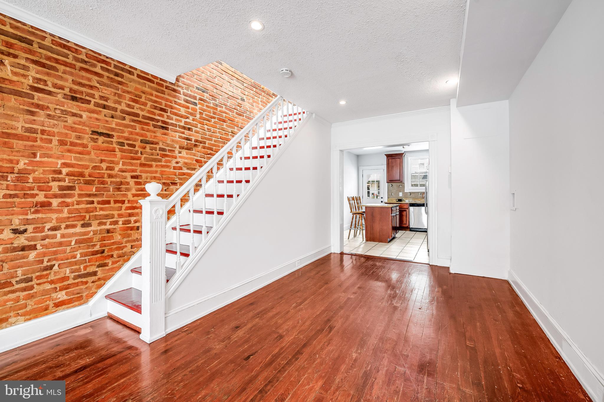 739 S Potomac St