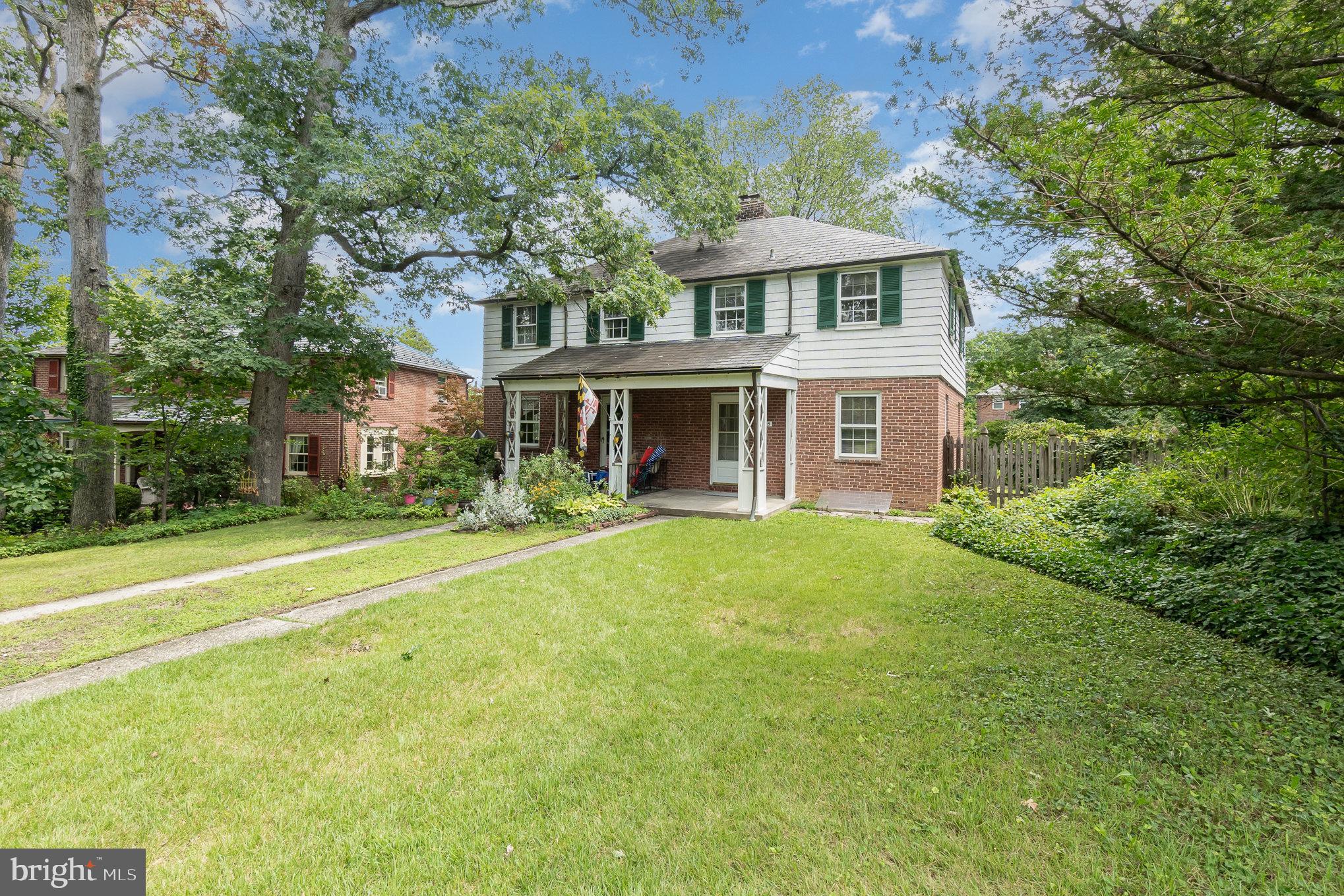 4215 Eastview Rd