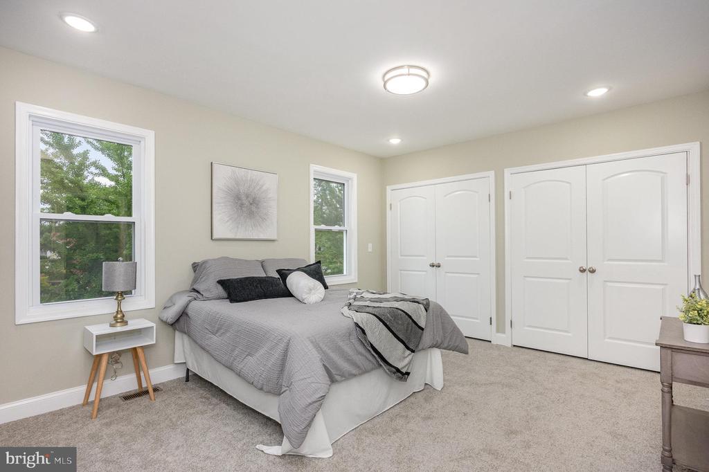 3204 Montebello Ter