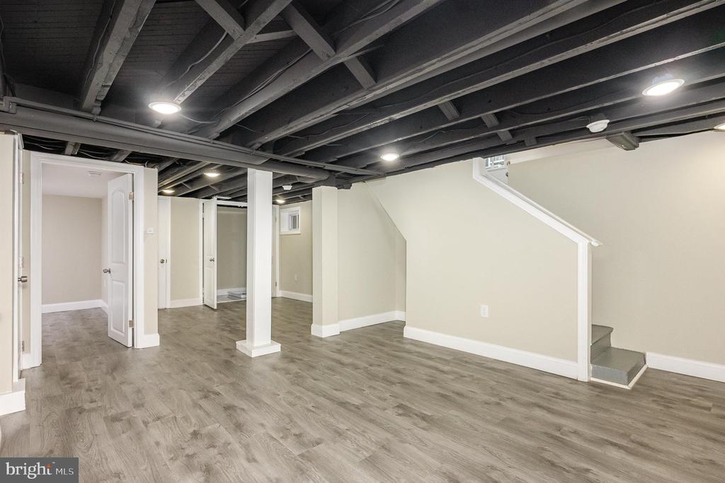 3204 Montebello Ter