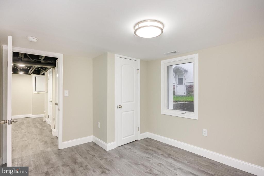 3204 Montebello Ter