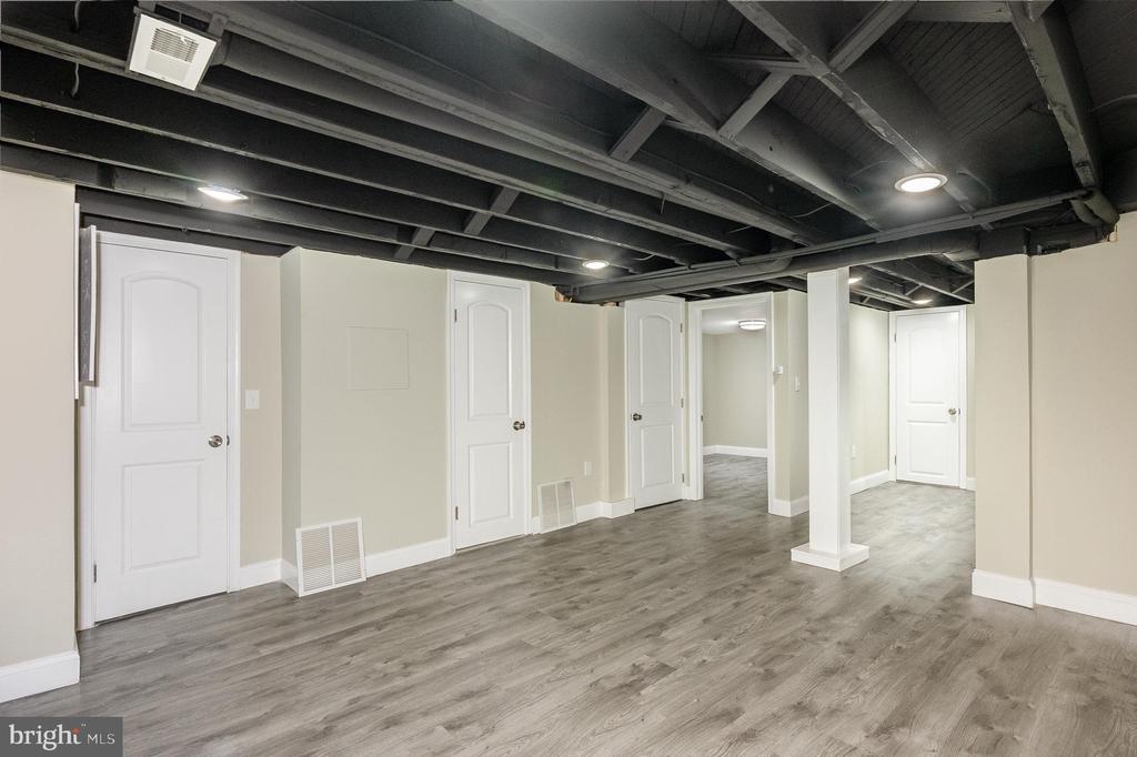 3204 Montebello Ter