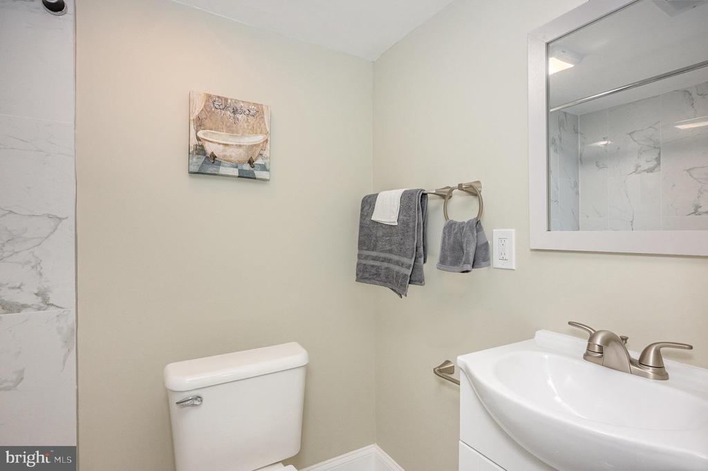 3204 Montebello Ter