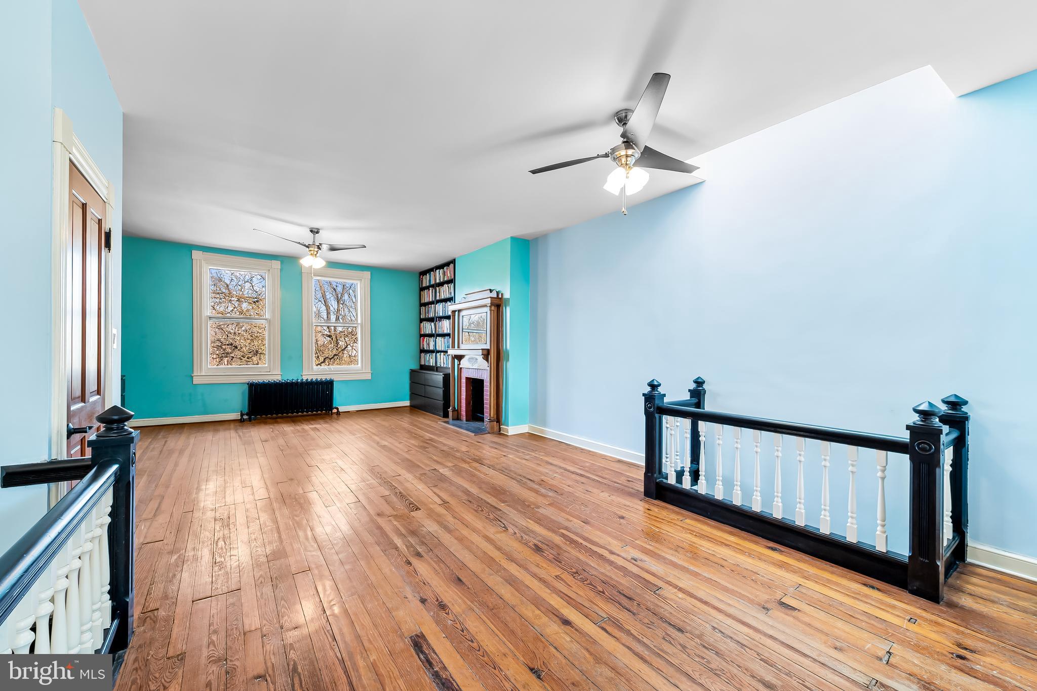 1910 Mount Royal Ter