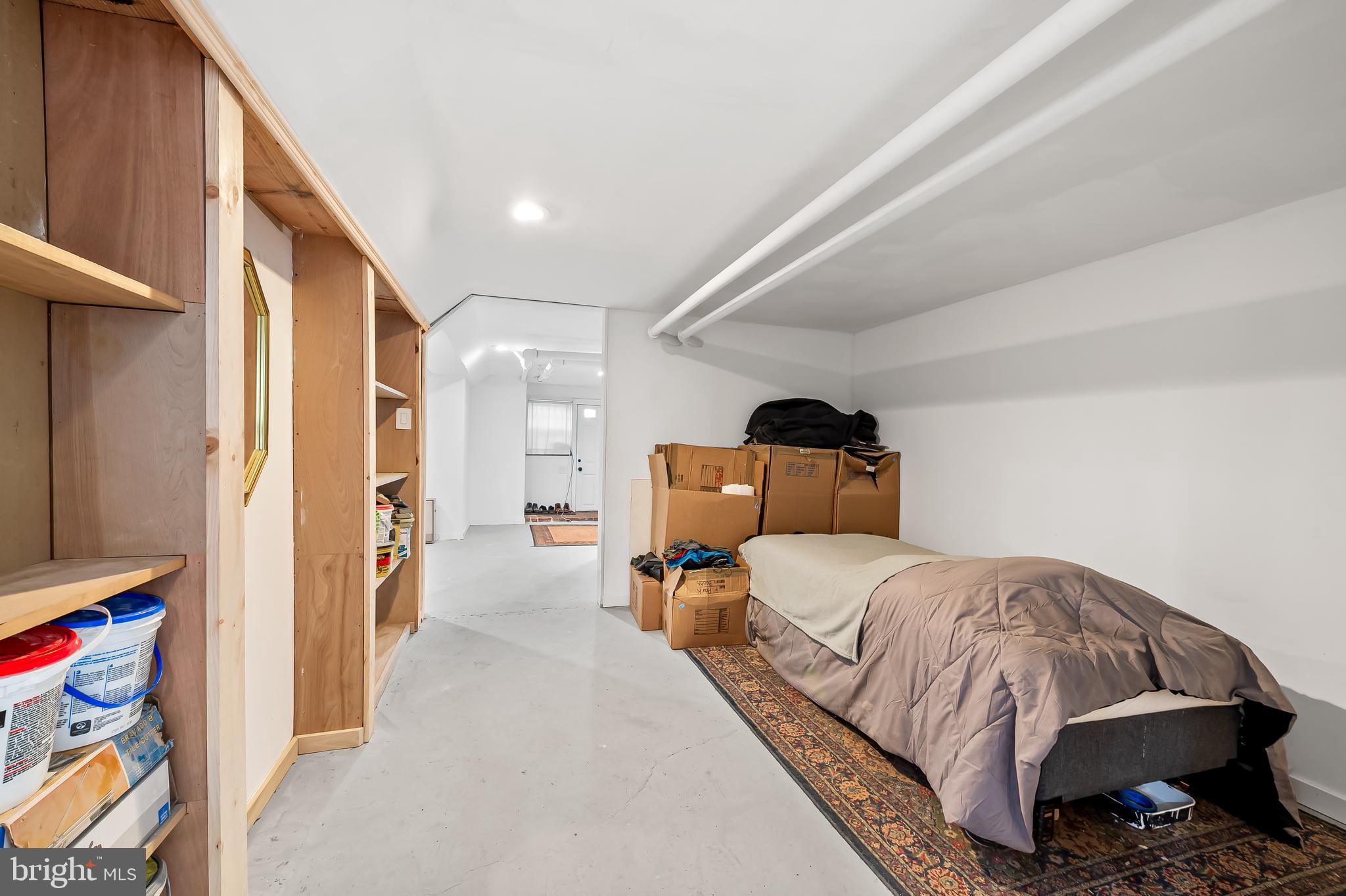 1910 Mount Royal Ter