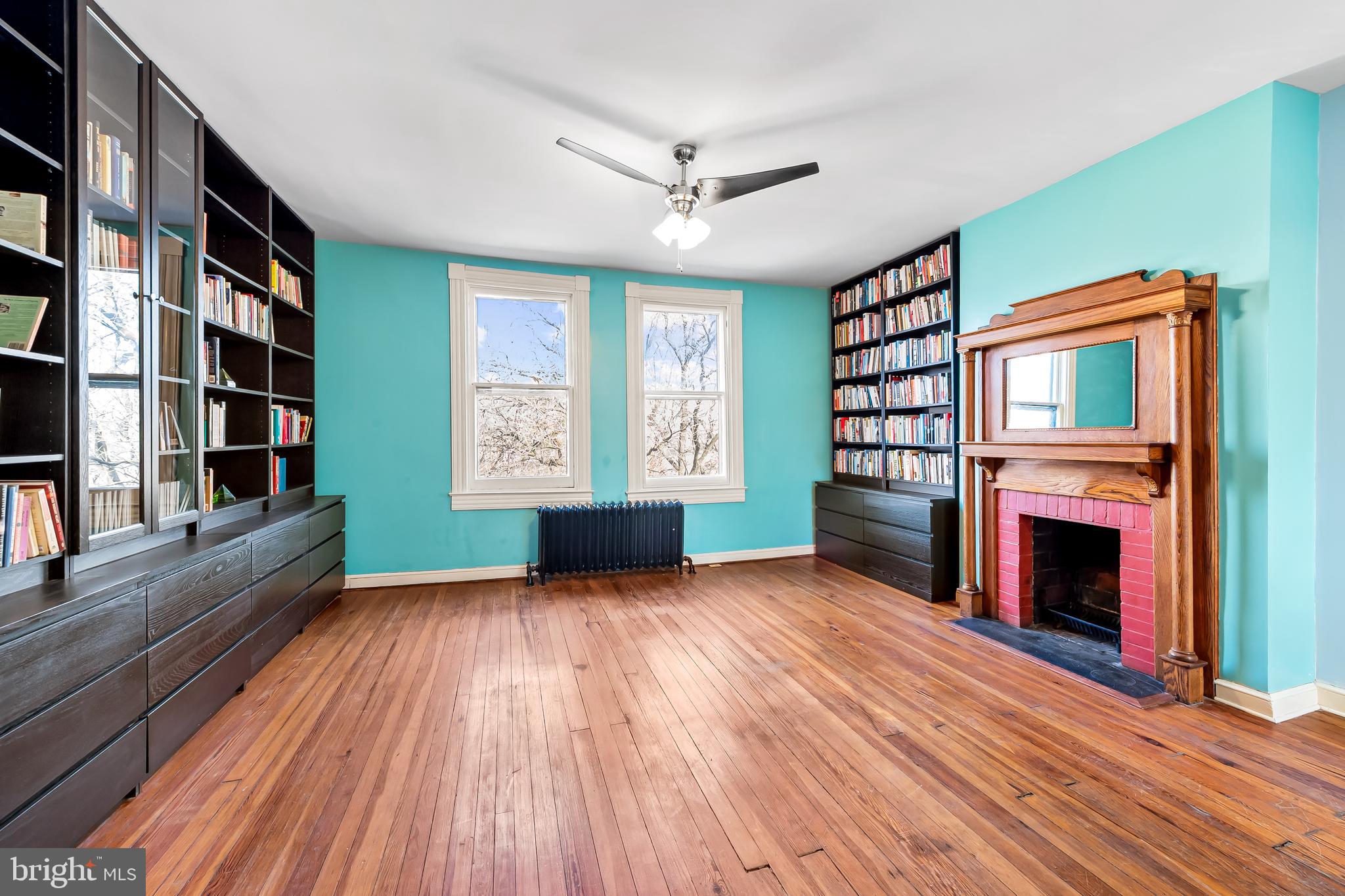 1910 Mount Royal Ter