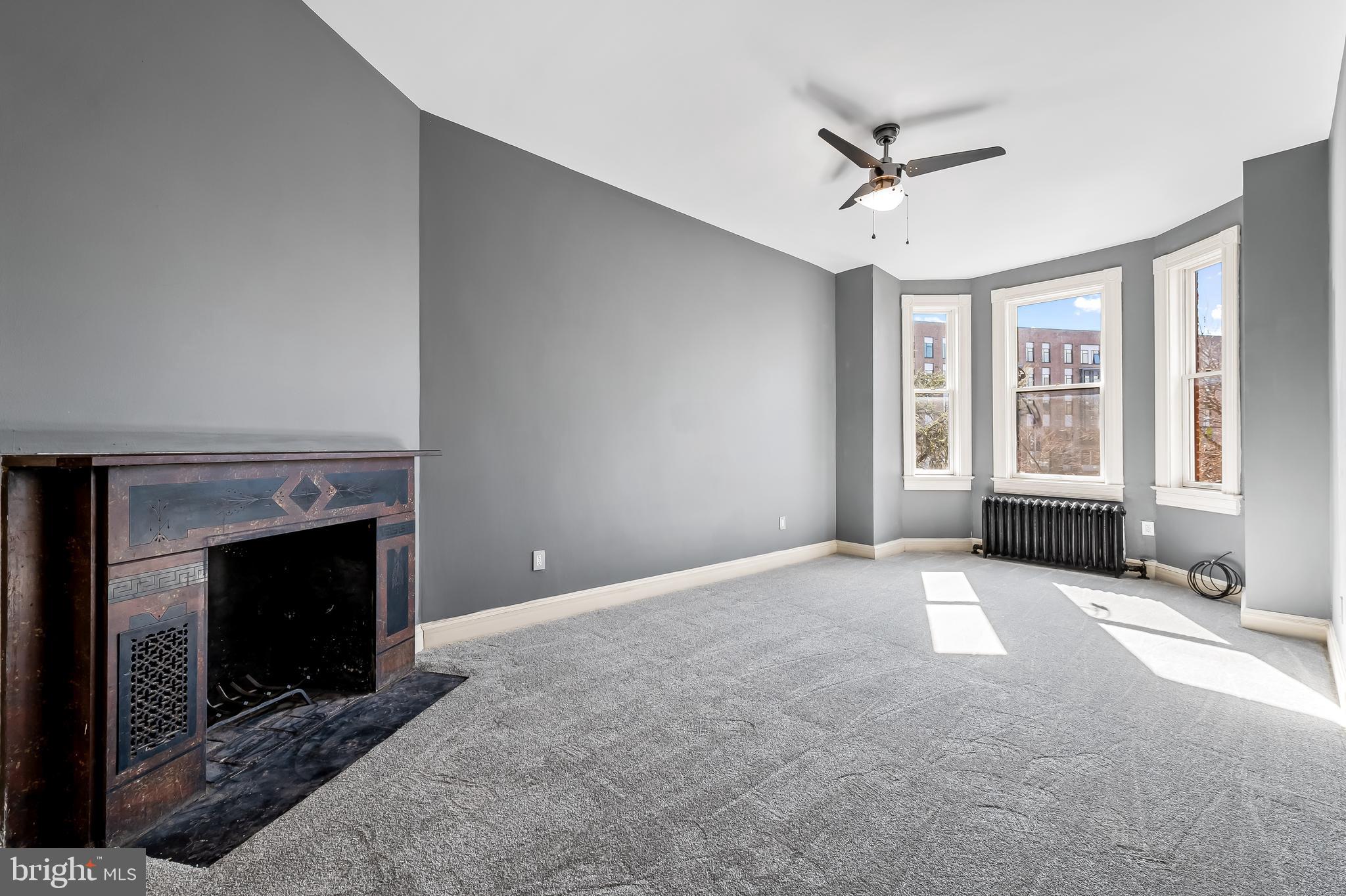 1910 Mount Royal Ter