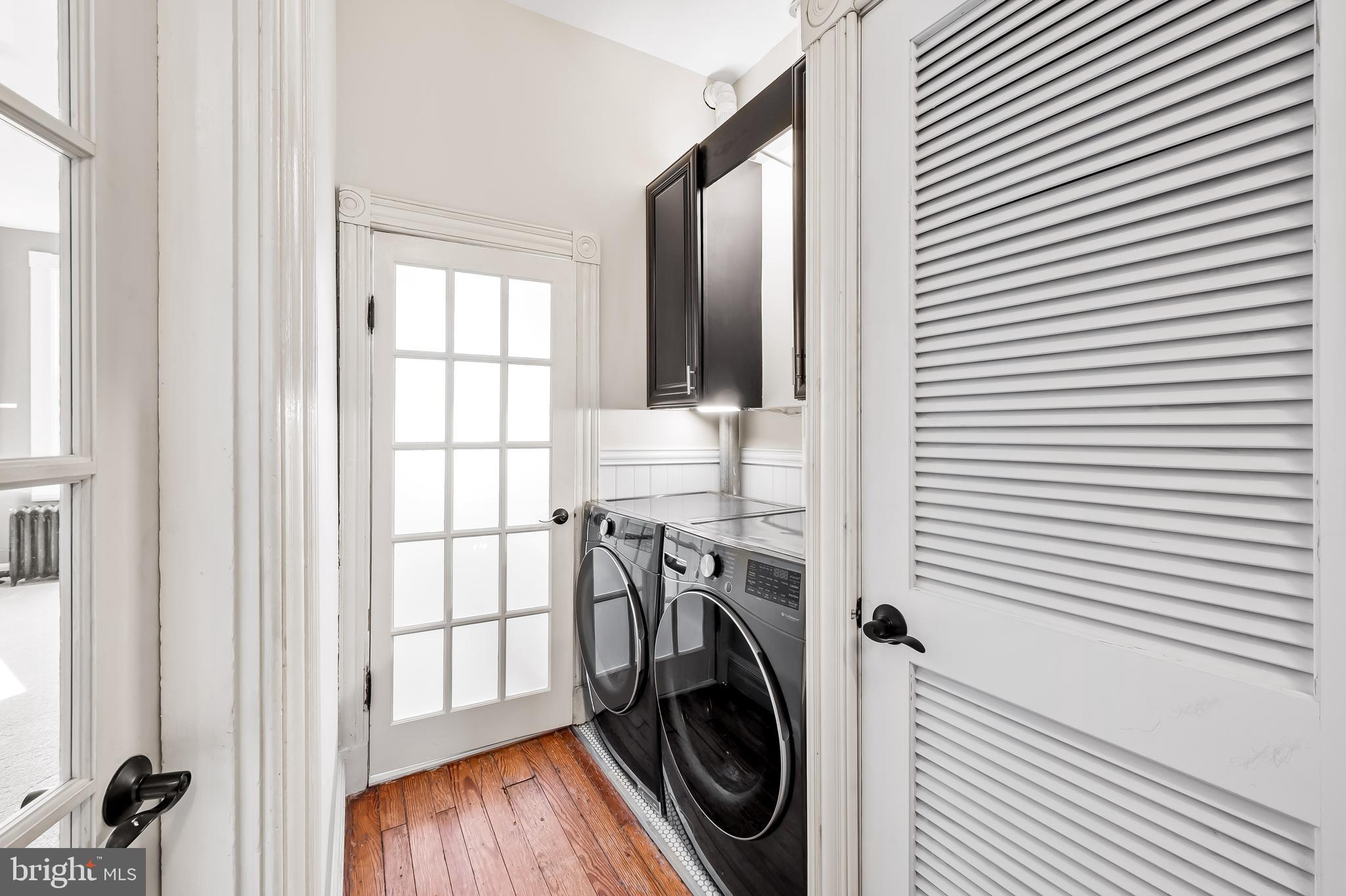 1910 Mount Royal Ter