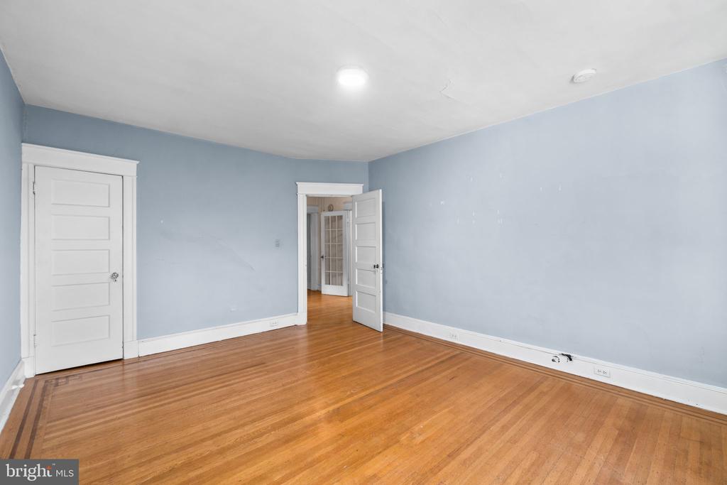 3818 Greenmount Ave