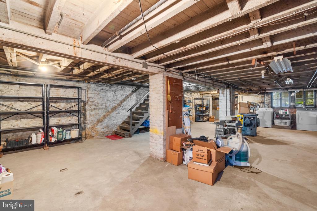 3818 Greenmount Ave