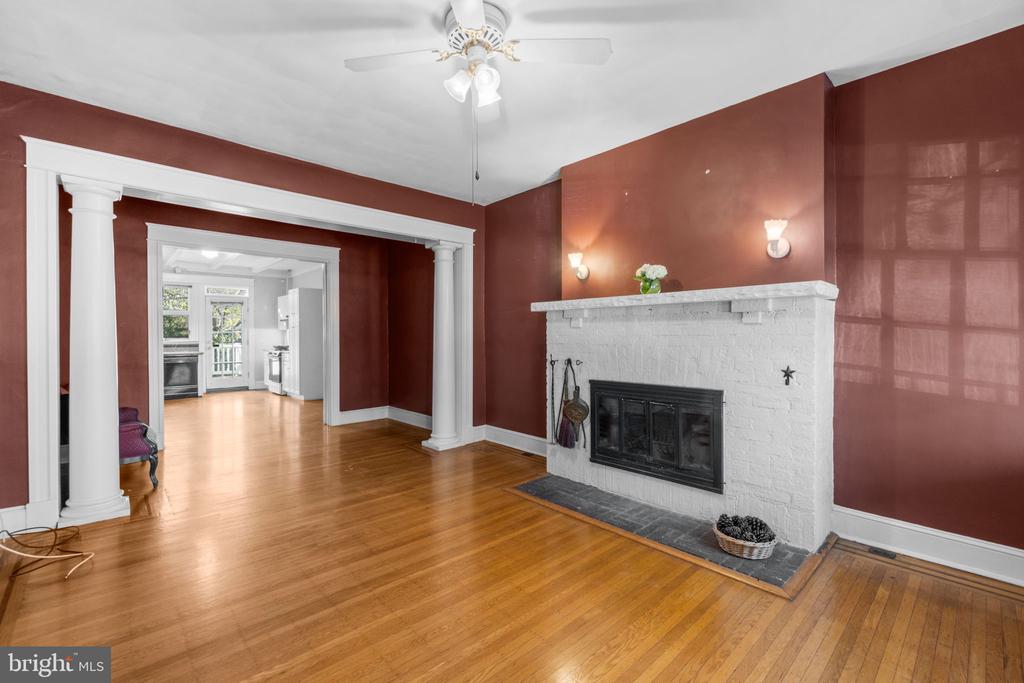 3818 Greenmount Ave