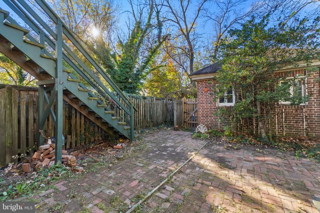 3818 Greenmount Ave