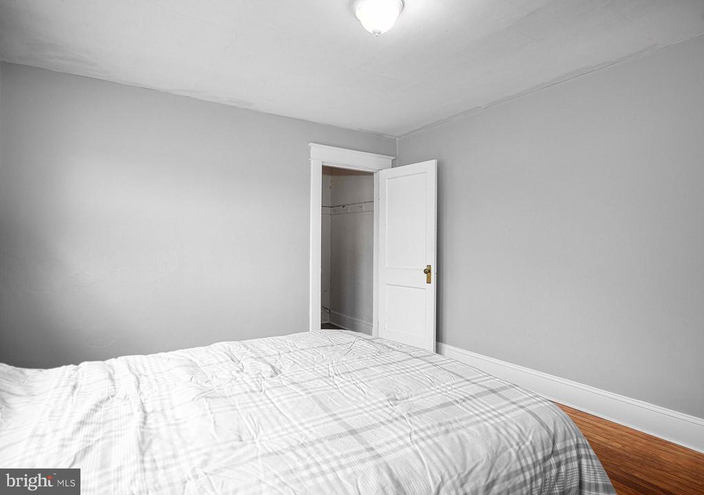 2605 Evergreen Ave