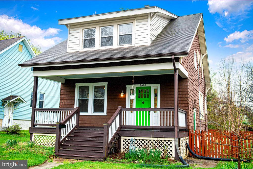 2605 Evergreen Ave