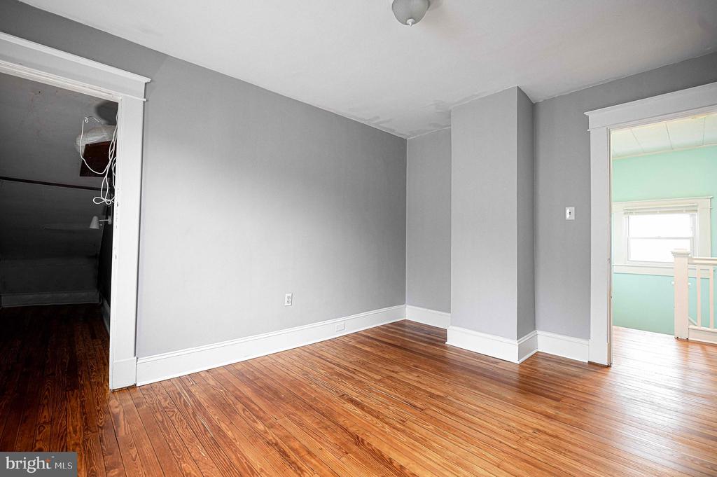 2605 Evergreen Ave