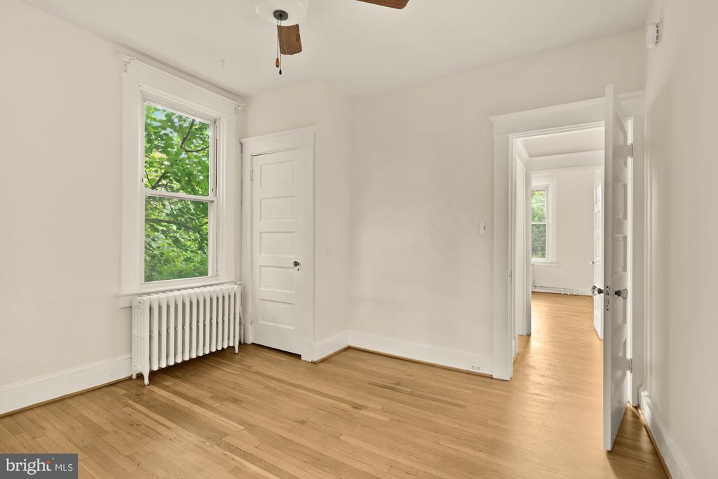 413 Homeland Ave