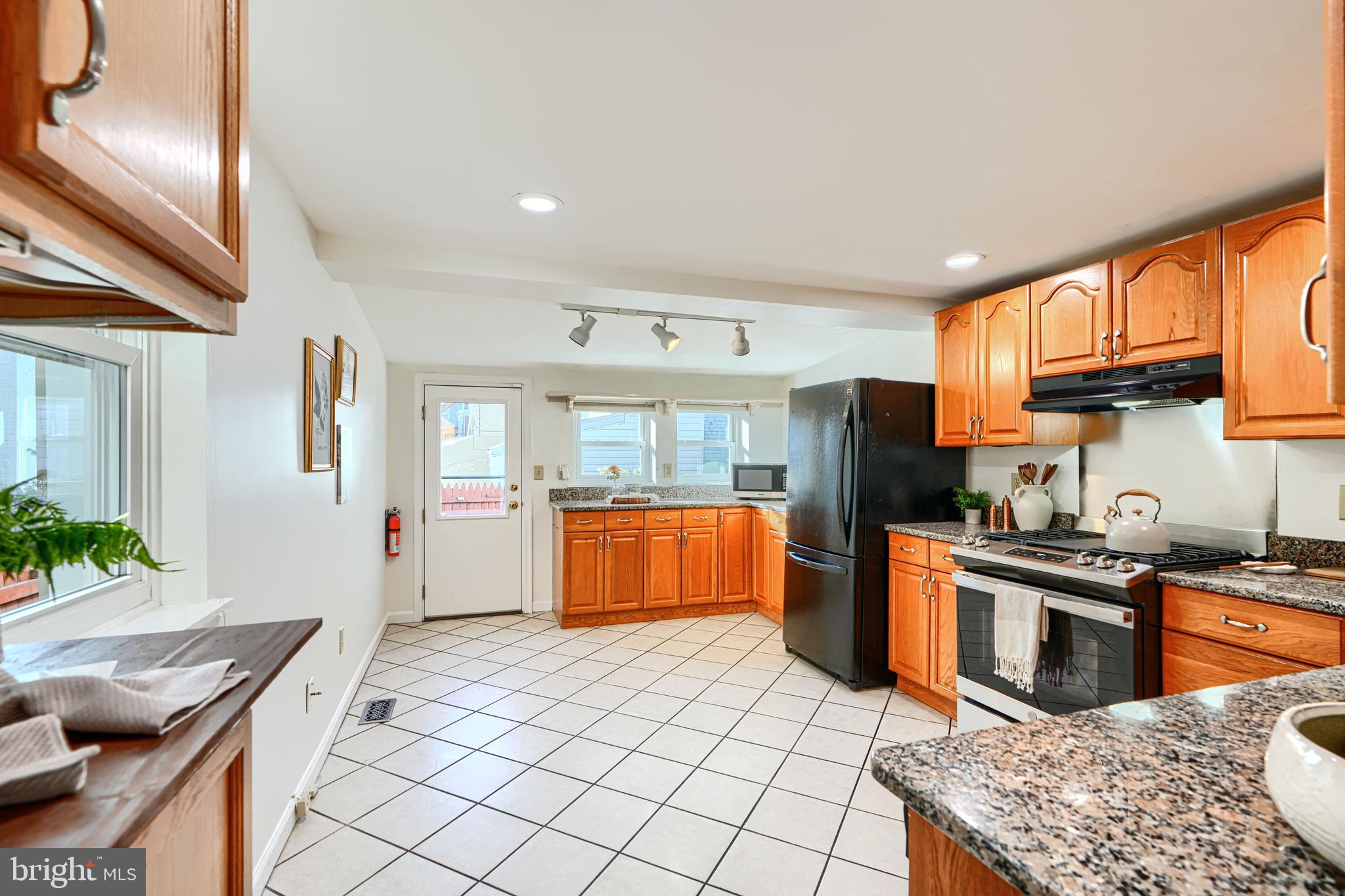 1706 S CHARLES STREET S