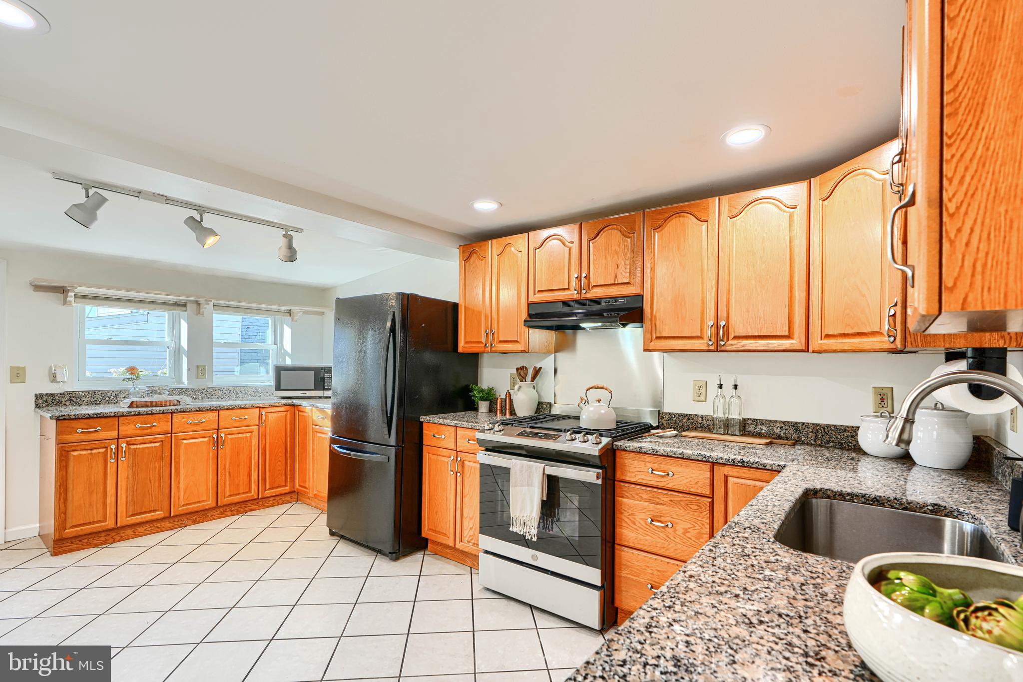 1706 S CHARLES STREET S