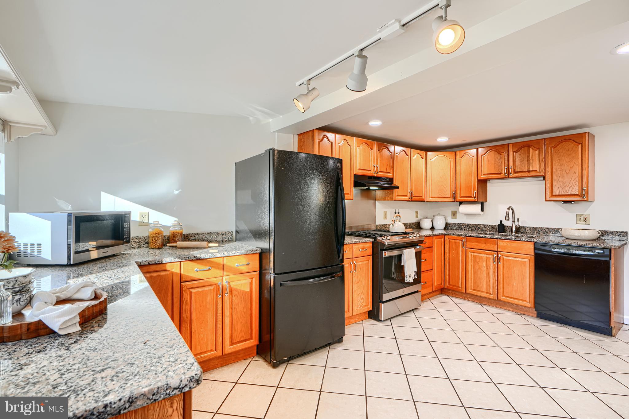 1706 S CHARLES STREET S