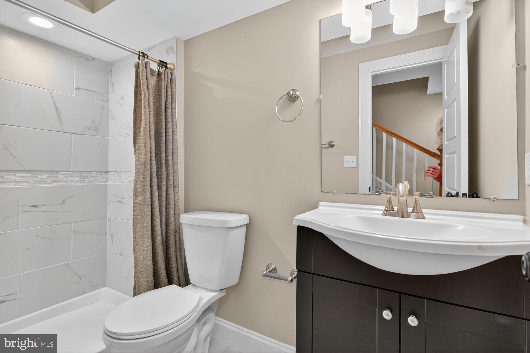 1473 REYNOLDS STREET