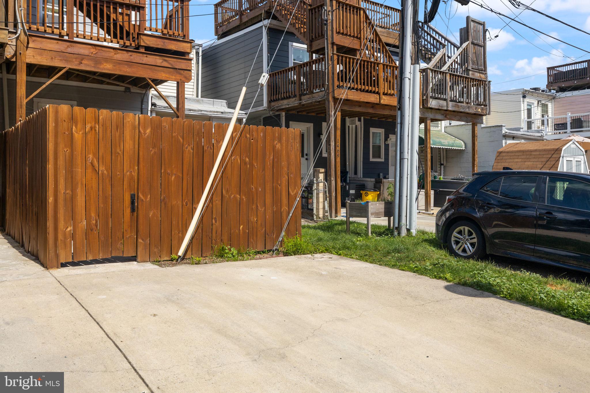 1473 REYNOLDS STREET