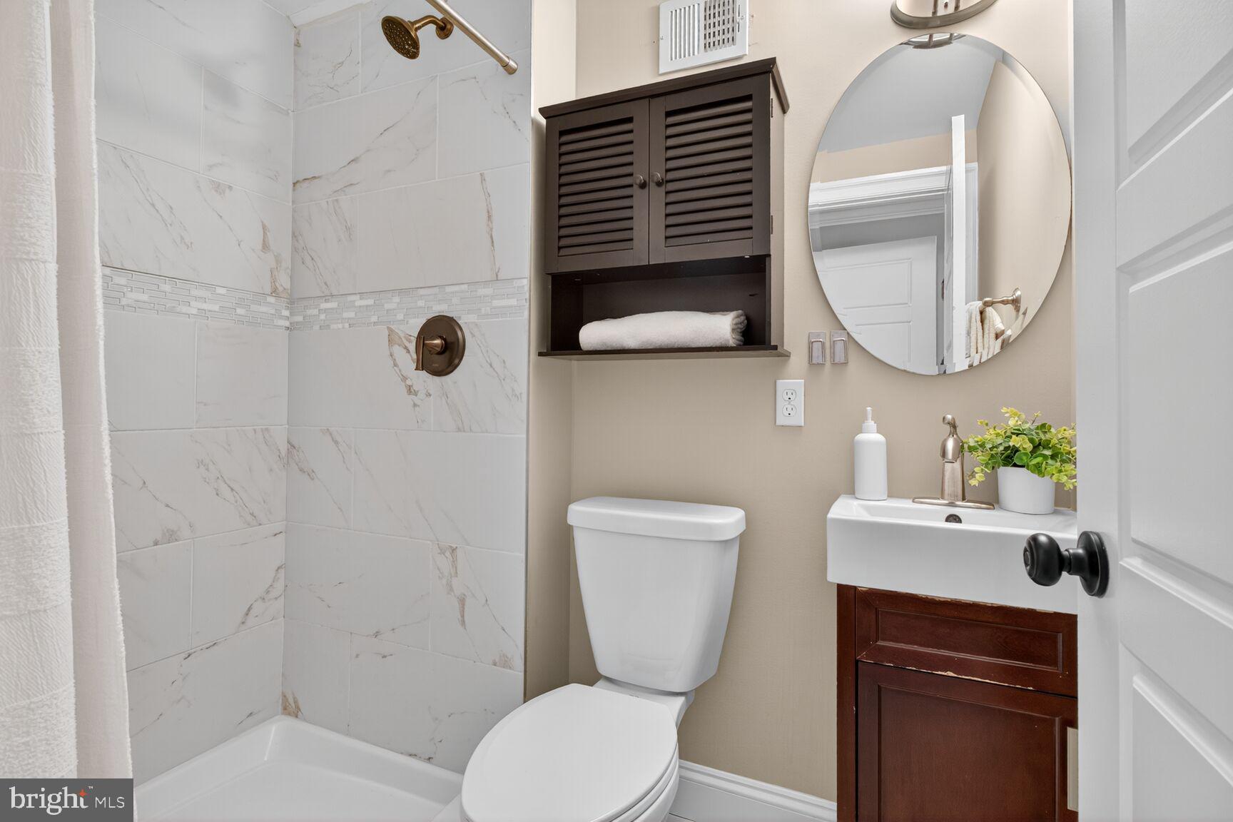 1473 REYNOLDS STREET